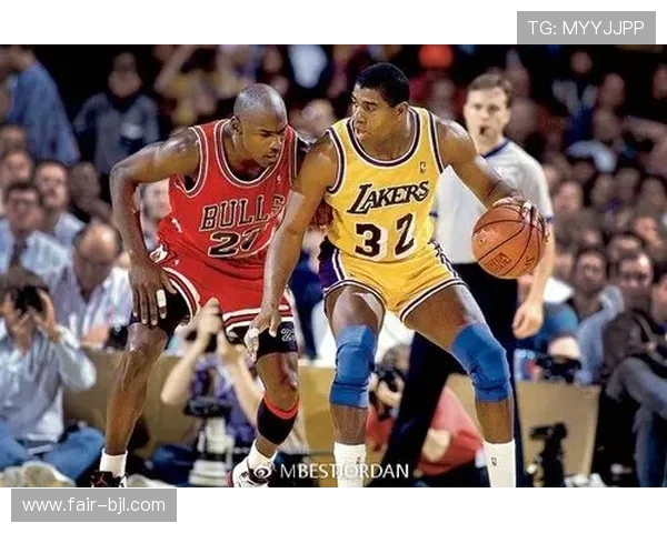 球星卡(NBA):9192赛季NBA总冠军芝加哥公牛队 球星卡(NBA):9192赛季NBA总冠军芝加哥公牛队